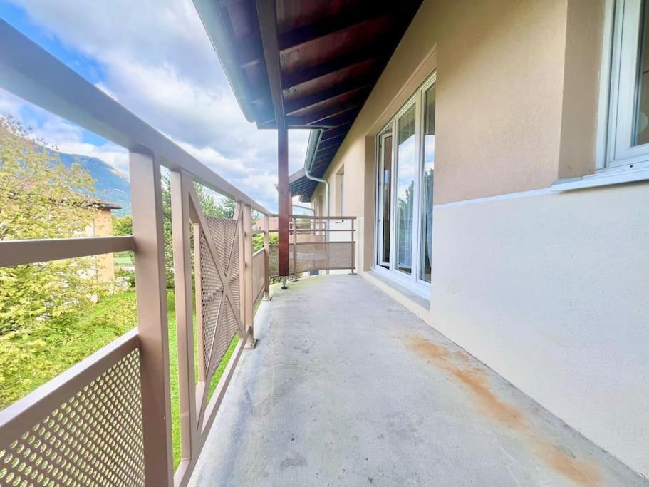 Ferienwohnung T3 Carducci Terrasse Bonneville Exterior foto