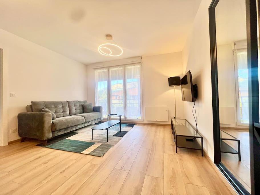 Ferienwohnung T3 Carducci Terrasse Bonneville Exterior foto
