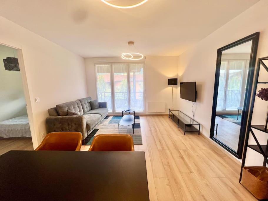 Ferienwohnung T3 Carducci Terrasse Bonneville Exterior foto