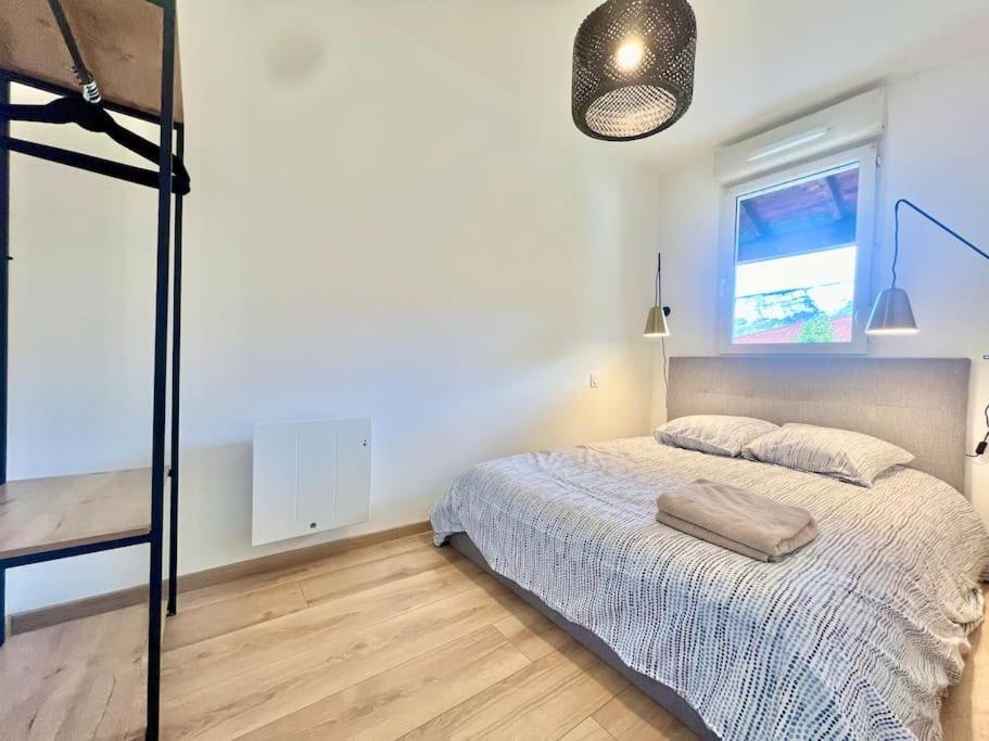 Ferienwohnung T3 Carducci Terrasse Bonneville Exterior foto